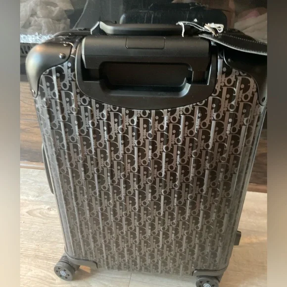 Authentic RIMOWA x DIOR luggage for carry on. - Picture 10 of 17